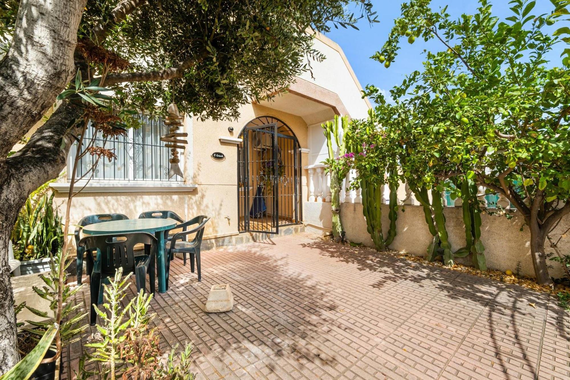 The Snug Apartment Orihuela Exterior photo